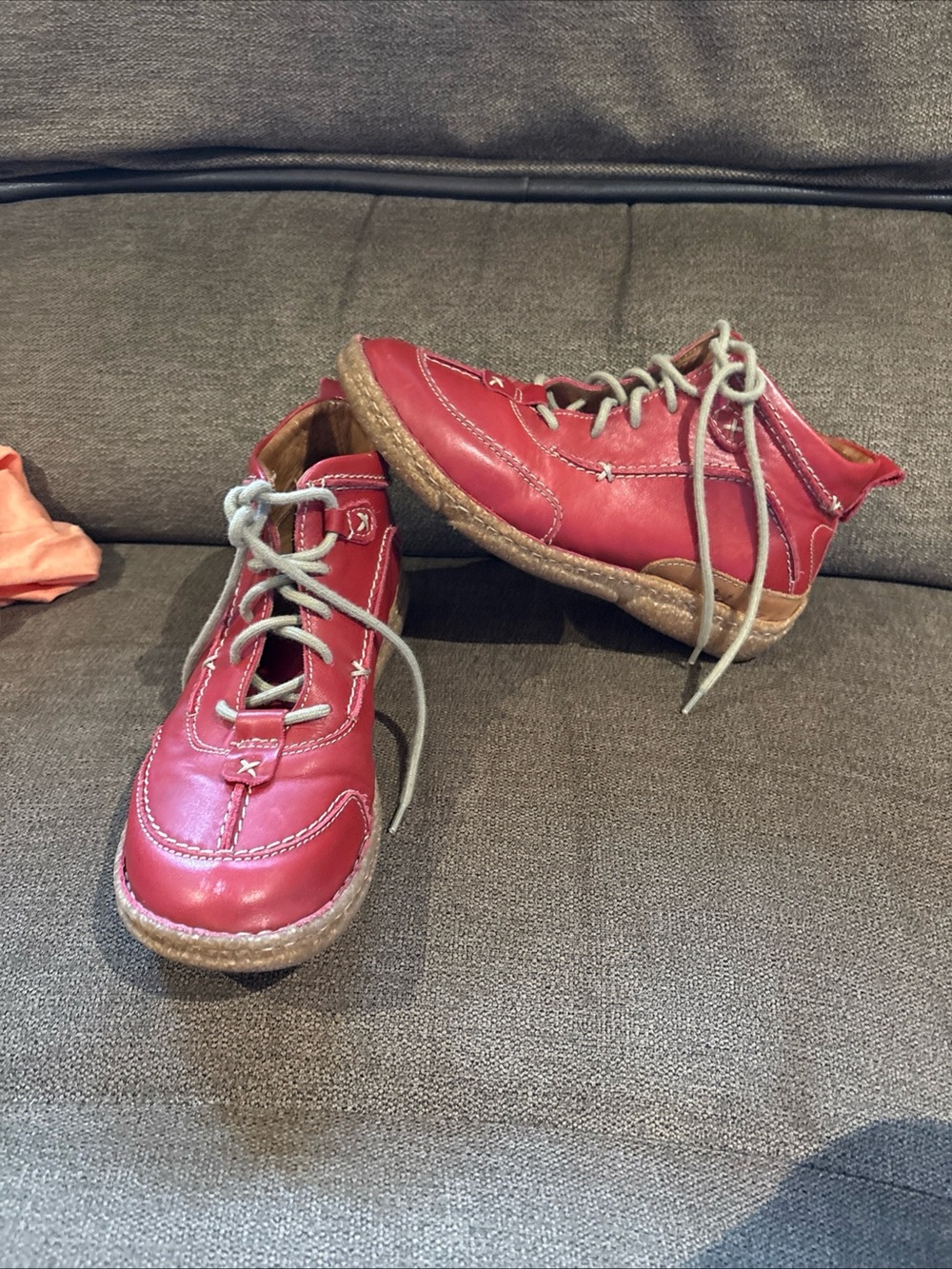Josef Seibel red leather lace-up ankle boots Women’s Size 6.5 (37)